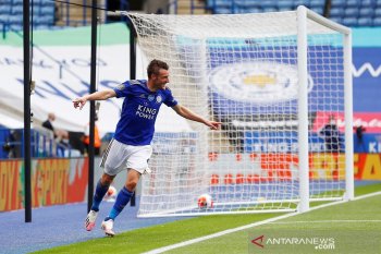 Vardy tak mau larut rayakan 100 gol Liga Premier Inggris