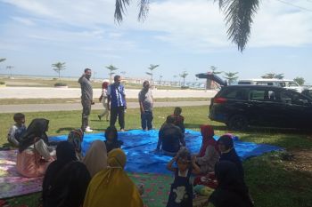 PWI Agam gelar family gathering di Pantai Terpedo
