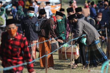 Santri Lirboyo kembali ke  Ponpes secara bertahap