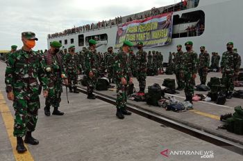 Jenazah Pratu Dwi Akbar Utomo dimakamkan di Lampung