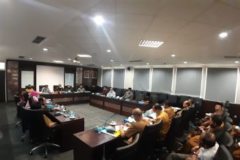 Komisi V DPRD Sumbar minta pemprov segera cairkan beasiswa Rajawali