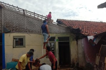 Sumsel targetkan perbaikan rumah warga tak layak huni satu bulan satu