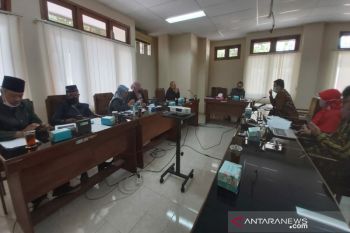 Disdikpora Kulon Progo menerapkan belajar secara daring pada 2020/2021