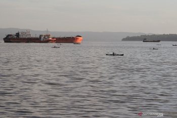 AKTIVITAS NELAYAN BAUBAU