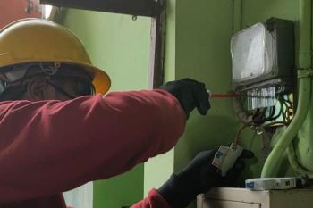 YBM PLN Magelang berikan tambah daya gratis kepada MIN 2 Temanggung