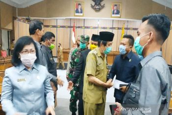 Bupati tidak hadir, penandatanganan Raperda Pertanggungjawaban APBD Kotim ditunda