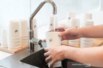 Selamatkan lingkungan, Beli minuman di Kisaku boleh bawa tumbler sendiri