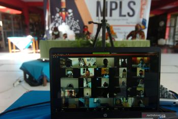 Masa pengenalan lingkungan sekolah Yogyakarta wajib dilaksanakan daring