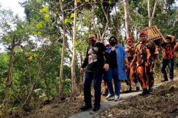 Ketua BPPP DIY bantu keluarga tak mampu di Gedangsari