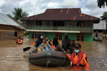 Korban terdampak banjir Konawe Utara Sultra terus  bertambah