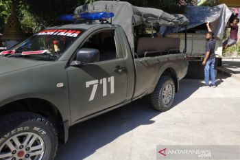 Yonif 711/Raksatama kirim bantuan korban banjir bandang di Masamba
