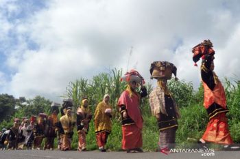 ARAK-ARAKAN PERNIKAHAN MINANG