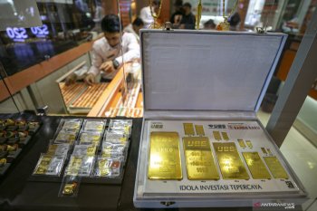 Harga emas melonjak