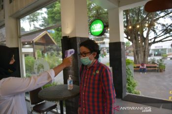 Pelaku pariwisata diminta menerapkan protokol kesehatan dengan benar