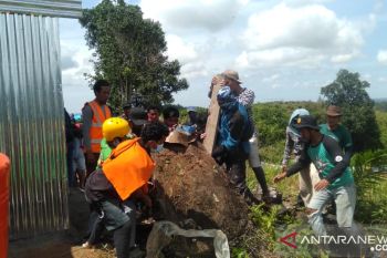 Relawan gabungan pecinta alam Parigi Moutong bantu korban banjir Luwu Utara
