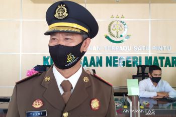 Jaksa menetapkan tersangka korupsi sewa lahan menara telekomunikasi