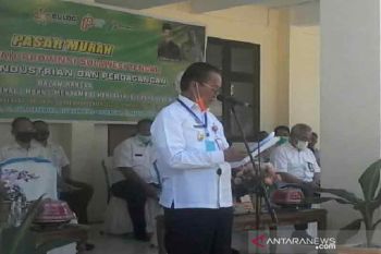 Longki Djanggola minta  warga jangan lakukan aksi borong sembako