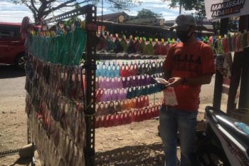 Pedagang masker kian marak di Kota Makassar