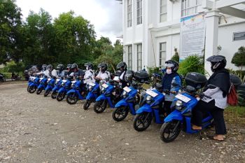 12 Penyuluh KB di Kolaka dapat bantuan kendarasan operasional