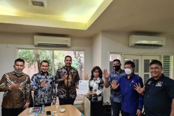 PAHAM Resmi Terima SK dari Nasdem