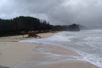 Gunung Kidul tetap melanjutkan uji coba pembukaan objek wisata