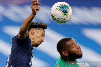 Olympiakos rekrut pemain asal Prancis Yann M'Vila