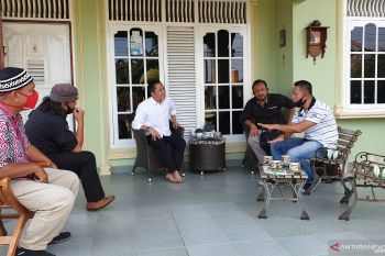 Sekda Palembang bacakan sajak saat peringati Hari Puisi 2020