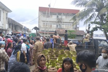 Diskumdag Pontianak dan Pertamina gelar OP elpiji subsidi serentak di empat titik