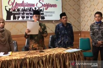 FTIK IAIN Palu  perketat prokol kesehatan saat yudisium mahasiswa