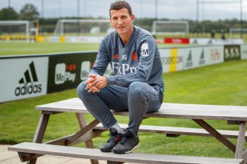 Valencia tunjuk Gracia jadi manajer baru