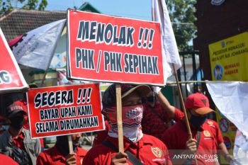 Demo buruh di Jombang