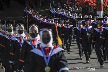 Wisuda Praja IPDN angkatan XXVII