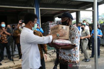 BP Batam distribusikan 19.729 sembako di Lubuk Baja