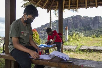 Yogyakarta melengkapi sarpas pencegahan COVID-19 di sekolah