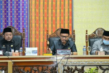 Disahkan menjadi Perda,  DPRD Bengkalis terima LKPJ Bupati