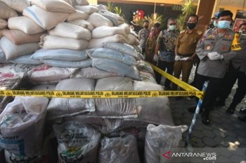 Pengungkapan kasus pupuk ilegal