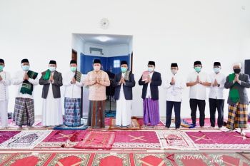 Gubernur Sumsel Shalat  Idul Adha terapkan protokol kesehatan