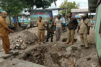 Program jambanisasi warga Kelurahan Saramom Biak