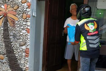 Di Purwokerto, puluhan ojek daring bantu pendistribusian daging kurban