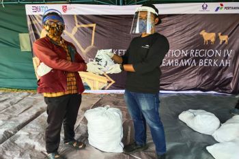 Rayakan Hari Raya Idul Adha, Pertamina bagikan 2.000 paket daging ke warga