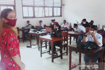 Uncen Jayapura kenalkan program studi HI kepada pelajar SMKS Paulus