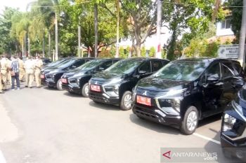 15 camat di Batang peroleh mobil dinas