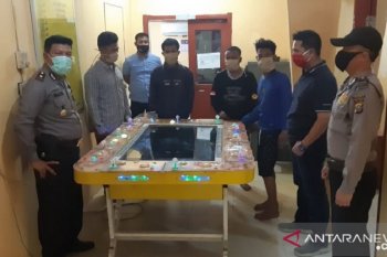 Polisi bongkar perjudian tembak ikan