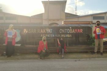 Mahasiswa KKN Unhas sosialisasikan persoalan hukum terkait COVID-19
