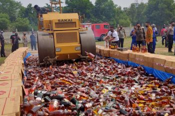 Bea Cukai musnahkan barang sitaan milik negara senilai Rp11,3 miliar