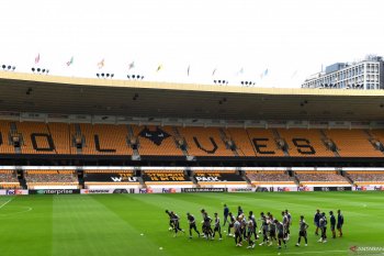 Wolverhampton diberi sanksi UEFA karena langgar aturan