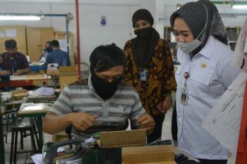 Bupati Purbalingga terus dorong perusahaan terapkan protokol kesehatan