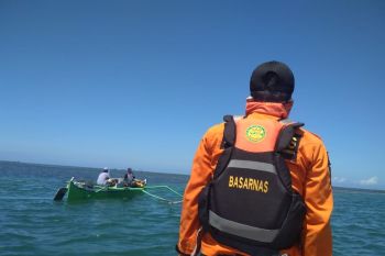 Basarnas Sulawesi Tenggara perluas area pencarian korban nelayan jatuh ke laut