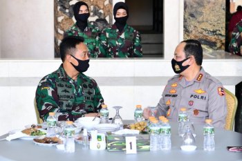 Sosialisasi uji klinis kombinasi obat COVID-19