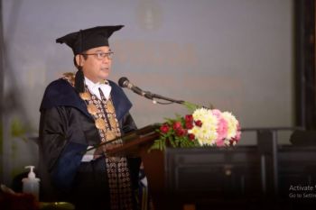 UNY wisuda lulusan secara virtual